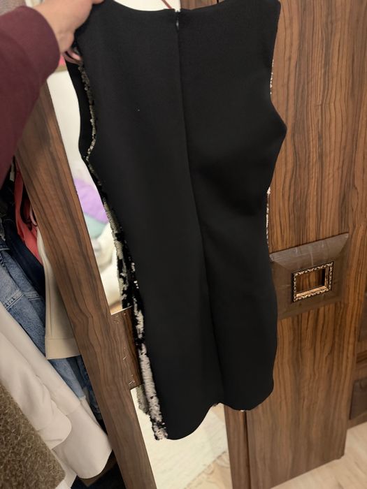 Стилна рокля с паети