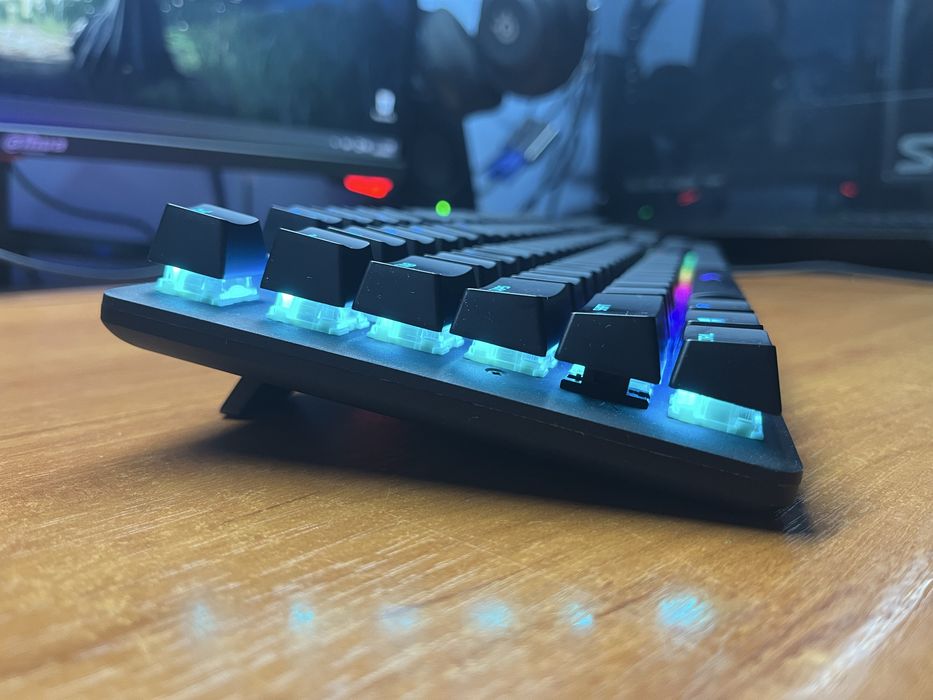 HyperX Alloy Origins (Aqua Tactile switches)