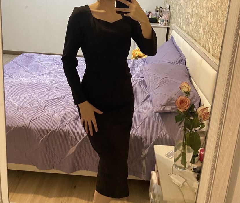 Продам платья разных цветов и моделей S