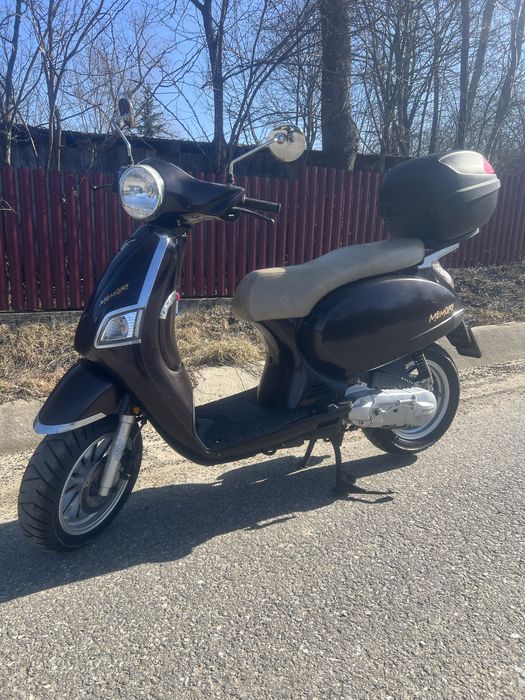 Scutere de vanzare