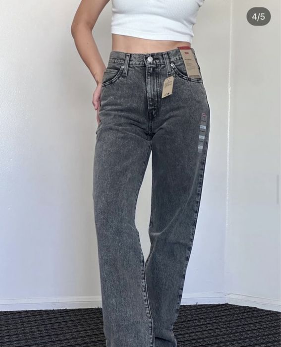 Levis джинсы женские