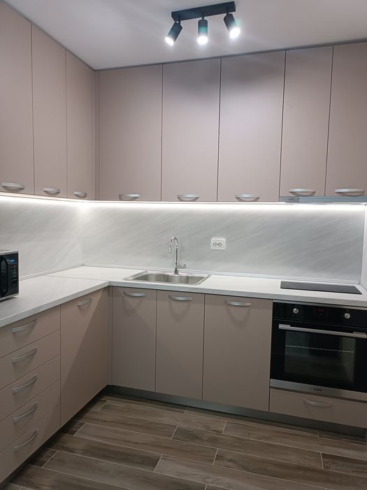 Дава се под наем Тристаен апартамент в Бургас, Меден рудник - зона А - 100 кв.м за 510 € - Снимка #22