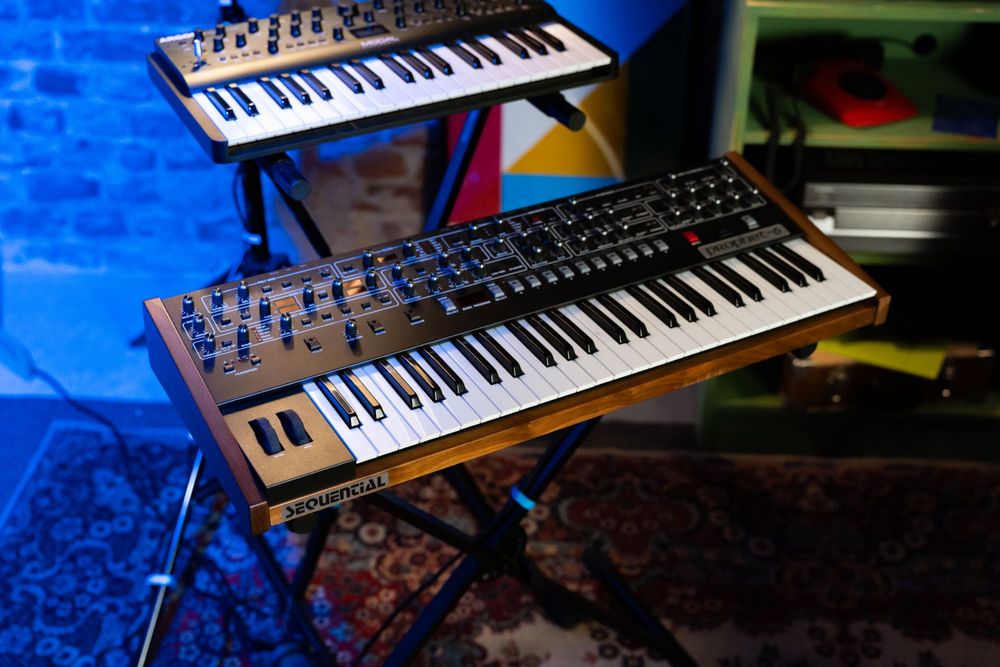 Синтезатор Sequential Prophet 6