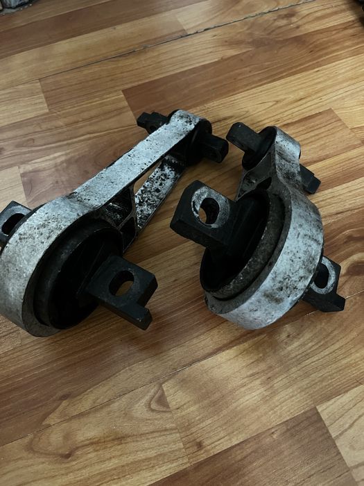 Vand suporti motor alfa romeo 159