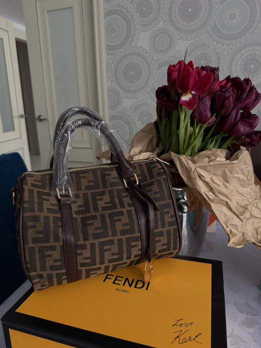 Fendi бочонок сумка