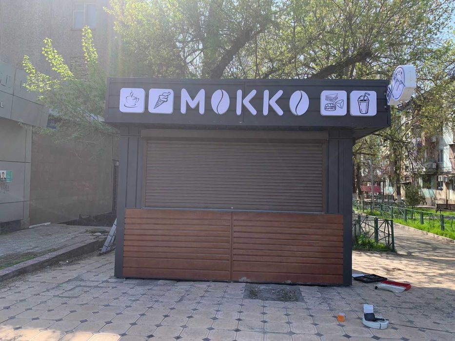 Баннера самоклейка перфорированная пленка холсты