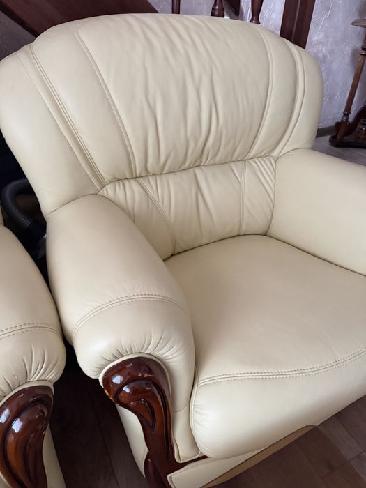 Продам кресло, в наличии 2 шт