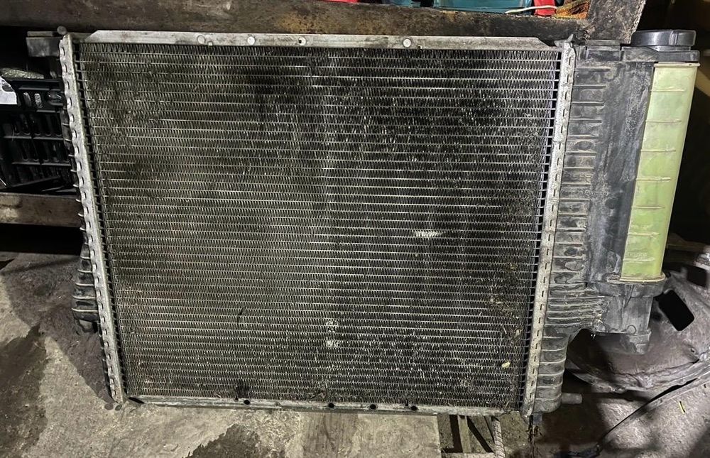 Радиатор охлаждения - bmw e39 до рестайлинг