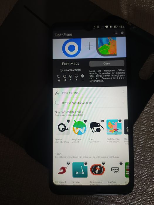 Продавам Linux телефон(ubuntu touch)