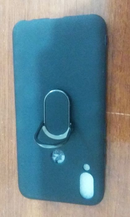 Чехолы для телефона новые 3шт.Одинакового размера подходит на один тел