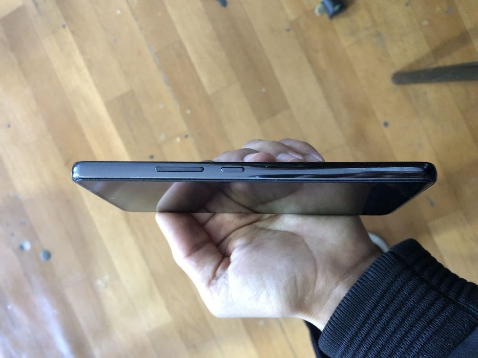 A53 5g  xolati ideal 8 128 xotira