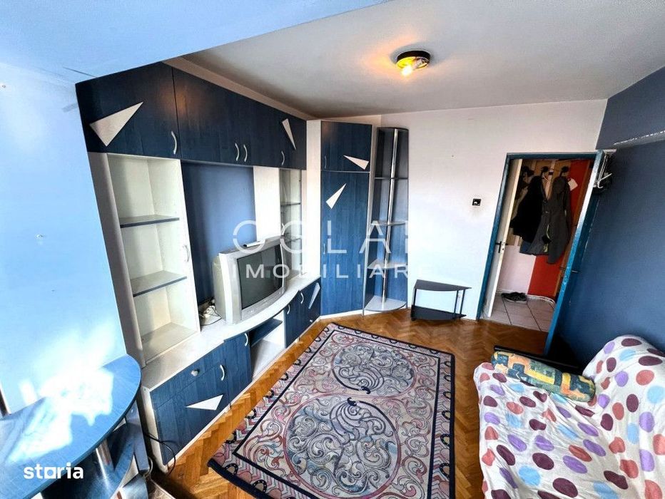 Apartament 4 camere, Etaj 3, Central, zona Garii