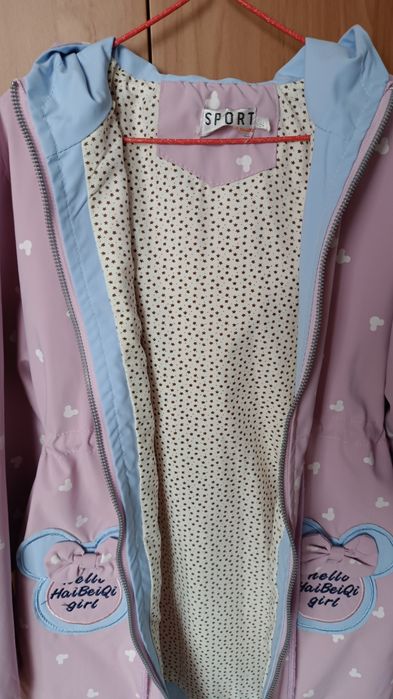 Ветровка для девочки, на рост 128 см