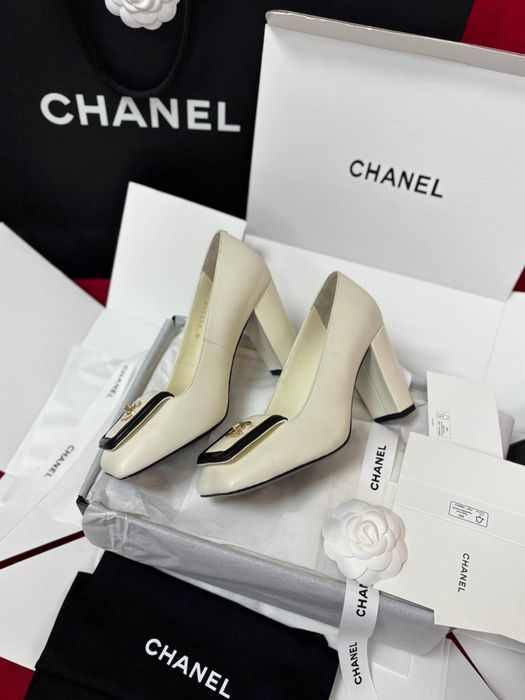 Дамски обувки Chanel