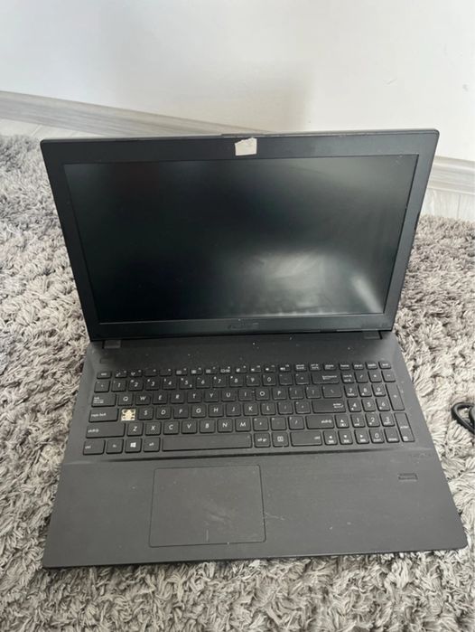 Laptop Asus Pro.