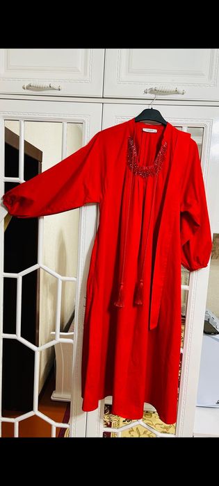 Платье разные много не ношеные