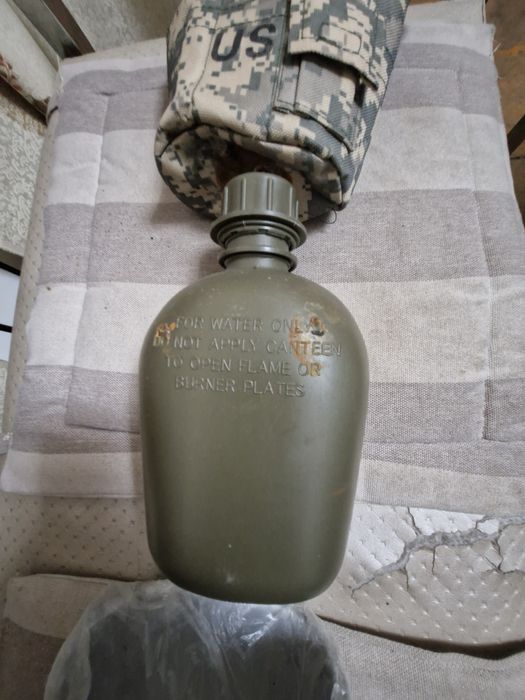 Фляжка новая военная