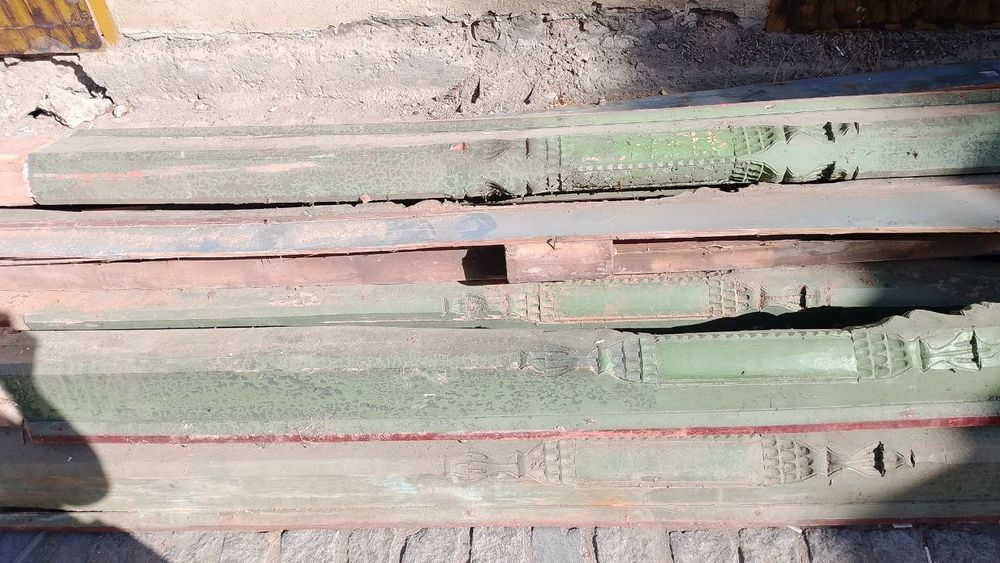 Старинные потолочные балки