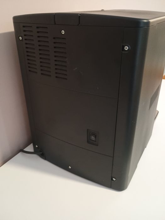 Автоматична кафемашина DeLonghi Magnifica ESAM3000.B.