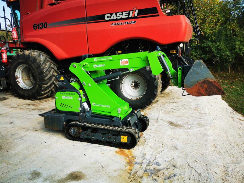 мини челен телескопичен товарач MERLO Cingo M12.3 plus