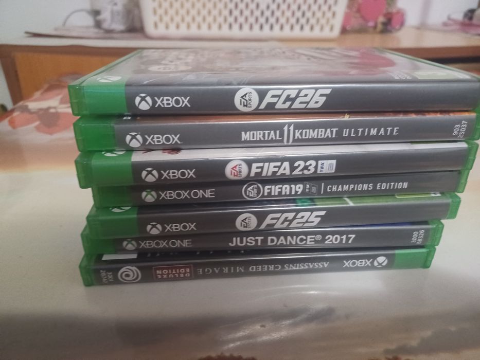 Vând Xbox series s 512 gb