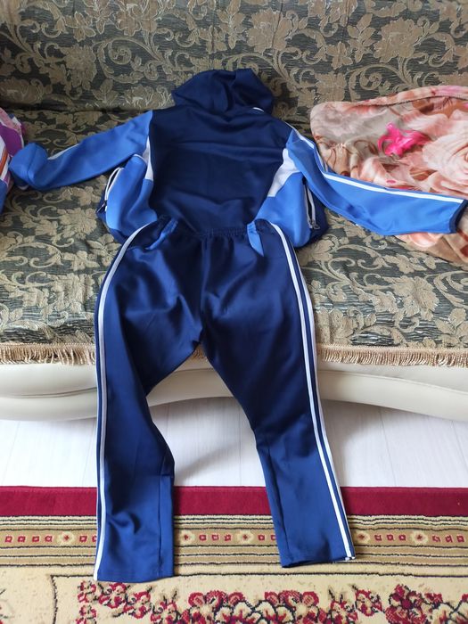 Спортивные костюмы