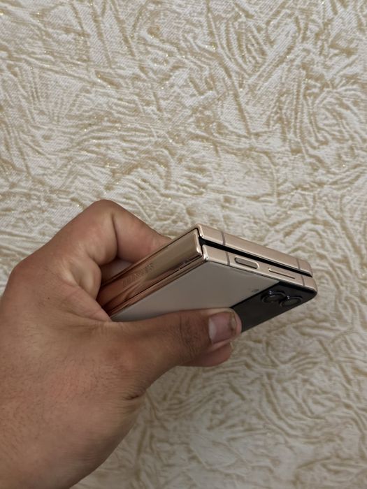 Samsung z flip 4