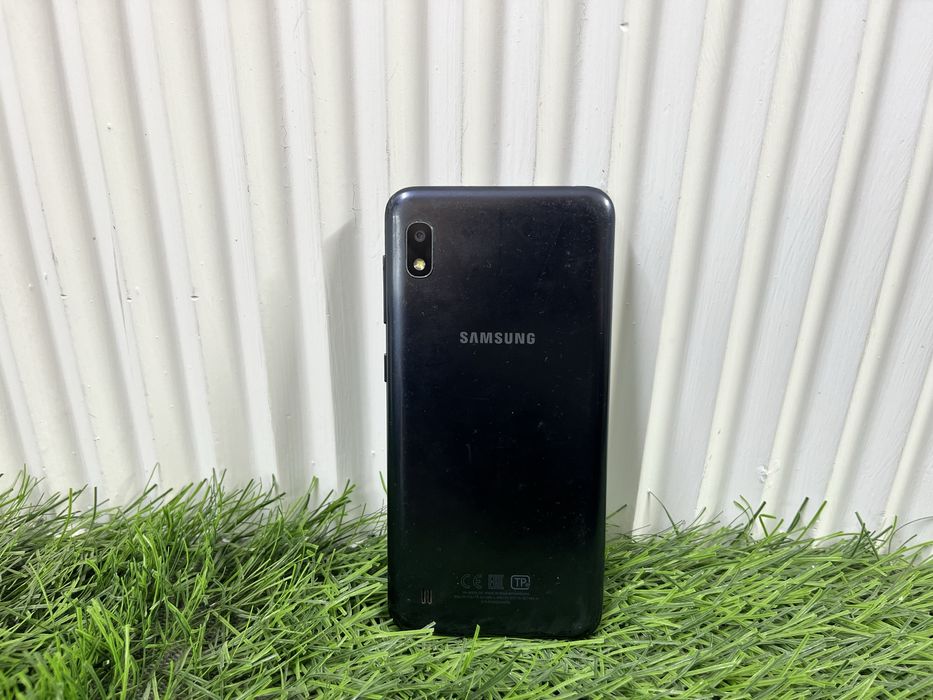 Телефон Samsung A10 32 gb