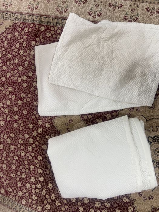 Комплект покрывало и наволочки