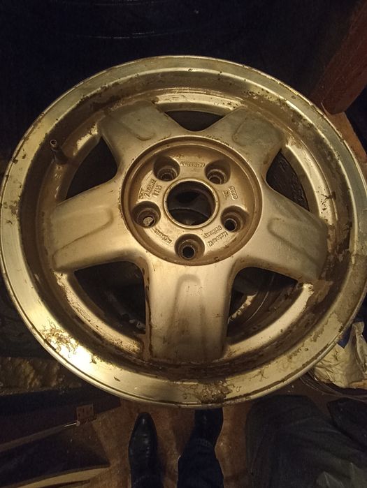 Продам диски 4 штуки на Ауди 100