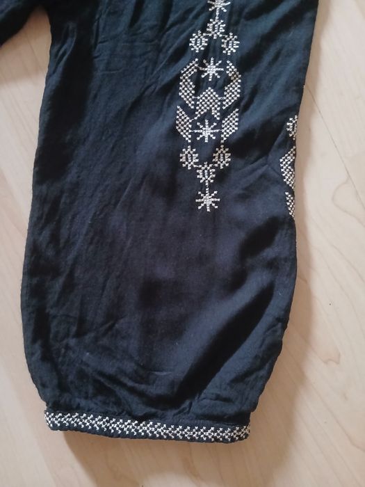 Bluza motive boho/ etnice neagra / broderie crem / S-L / maneci 3/4