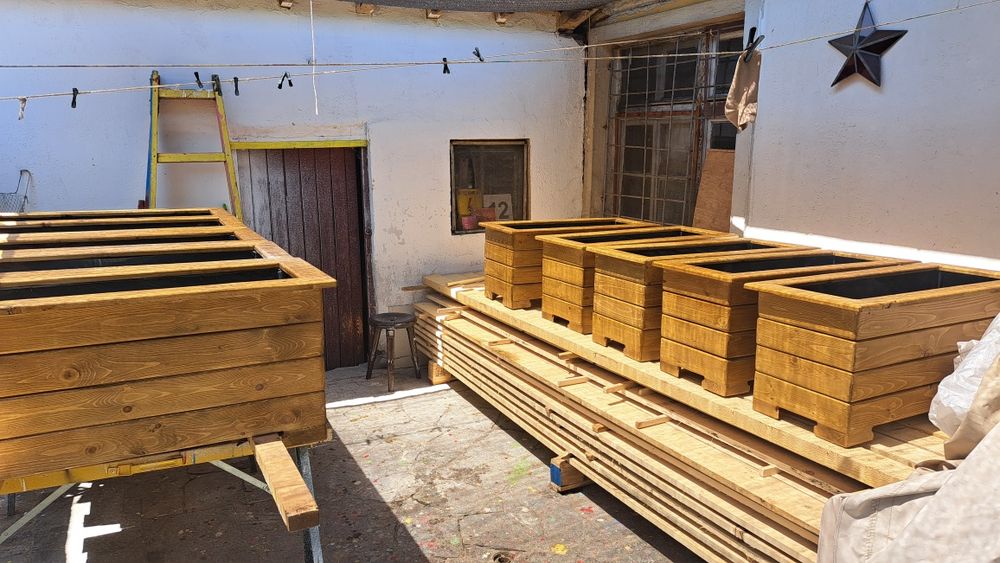 Кашпи дървена по желан размер