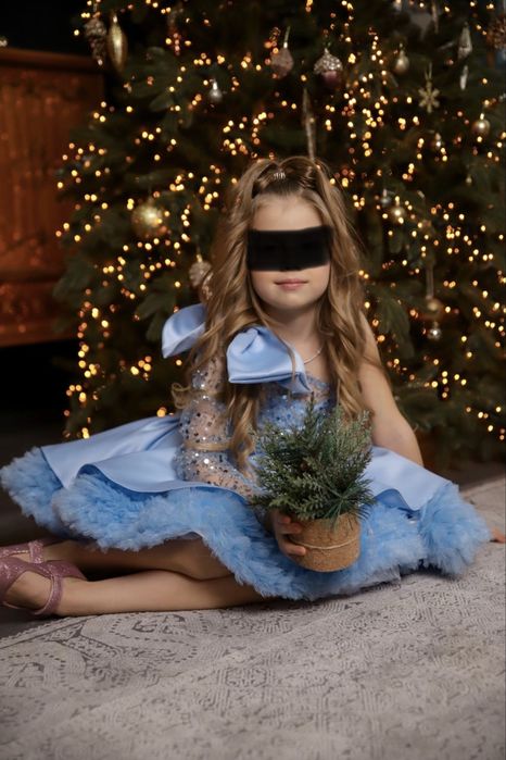 Нерядное платье для девочки 116-122 рост