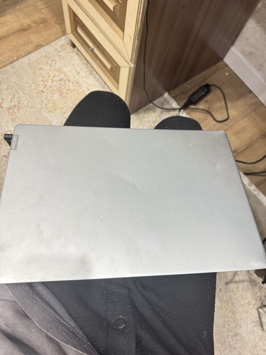 продам ноутбук леново