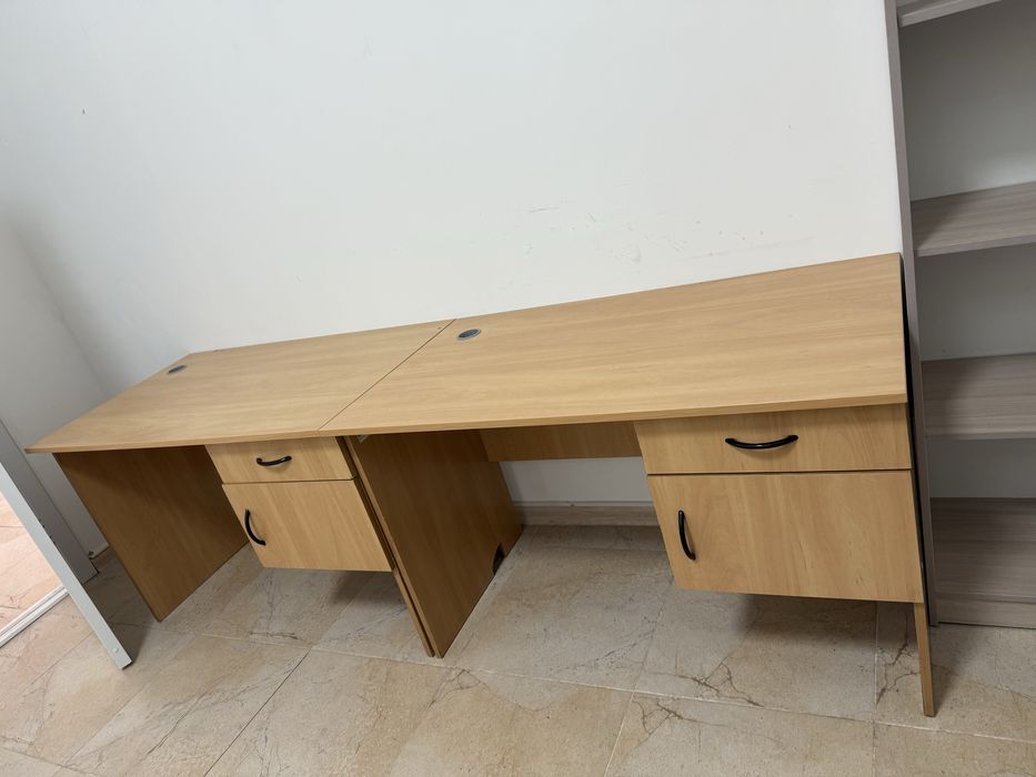 Продам офисный шкаф  стол Каскелен