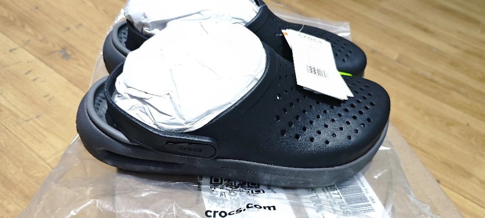 Продаётся Кроксы