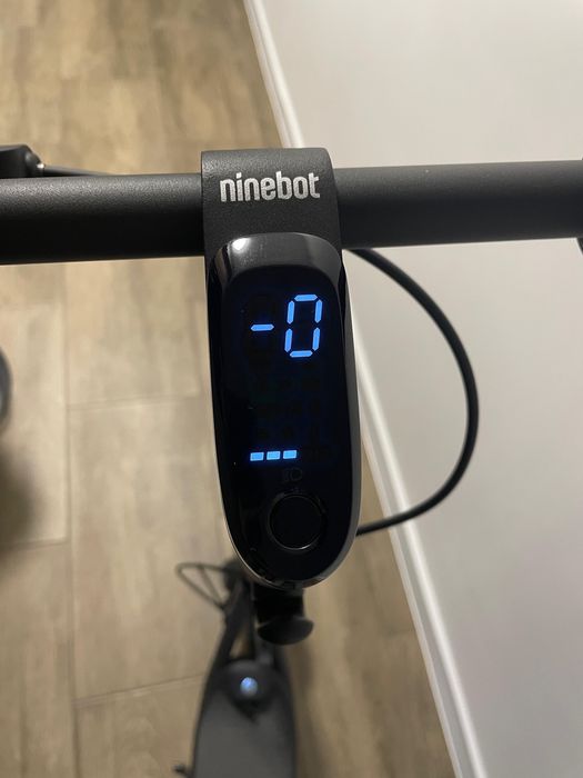 Trotineta electrica NINEBOT KickScooter F2