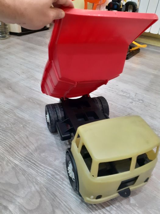 Продавам старо СОЦ камион камионче КДН Габрово