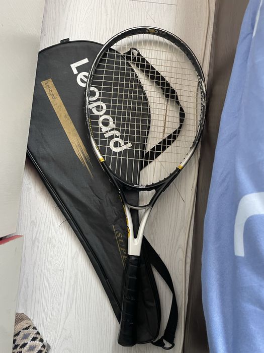 Теннисные ракетки , целые , дешево! По 49.999 за штуку
