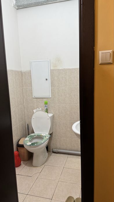 Qorasaroyda 2 xonali uy arendaga beriladi. Faqat oilaga