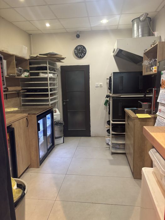 Продава се разработен бизнес – заведение за бързо хранене