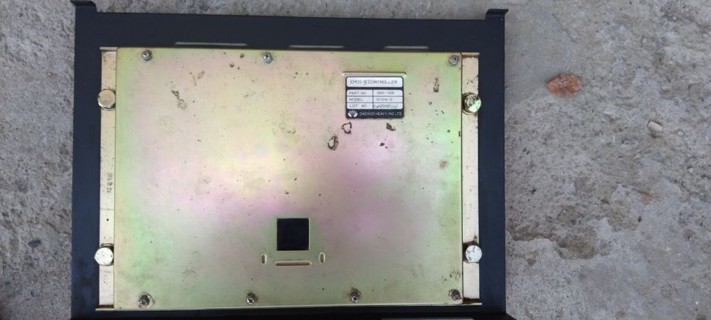 Запчасти для экскаватора б/у