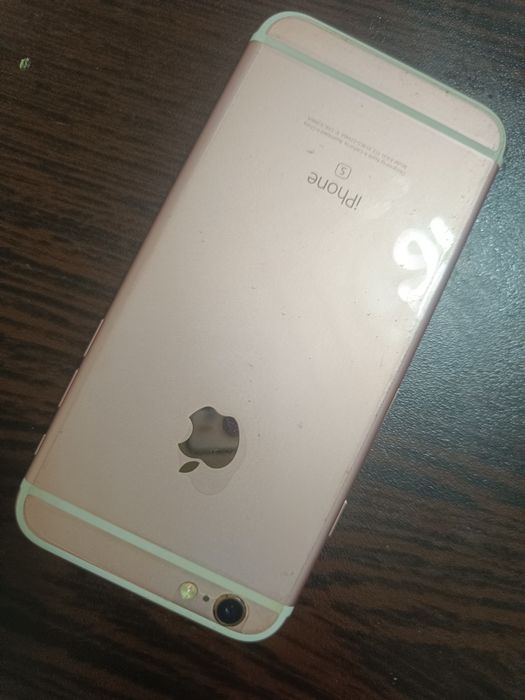 iPhone 6 s чисто нов