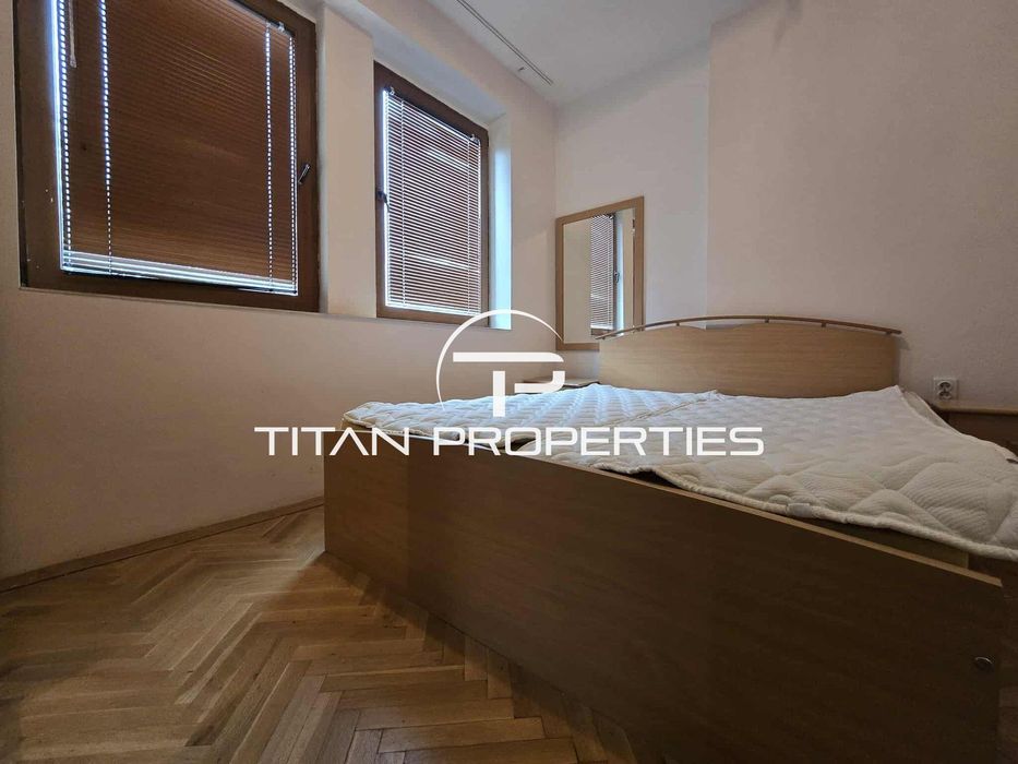 Дава се под наем Двустаен апартамент в Пловдив, Център - 62 кв.м за 357 € - Снимка #4