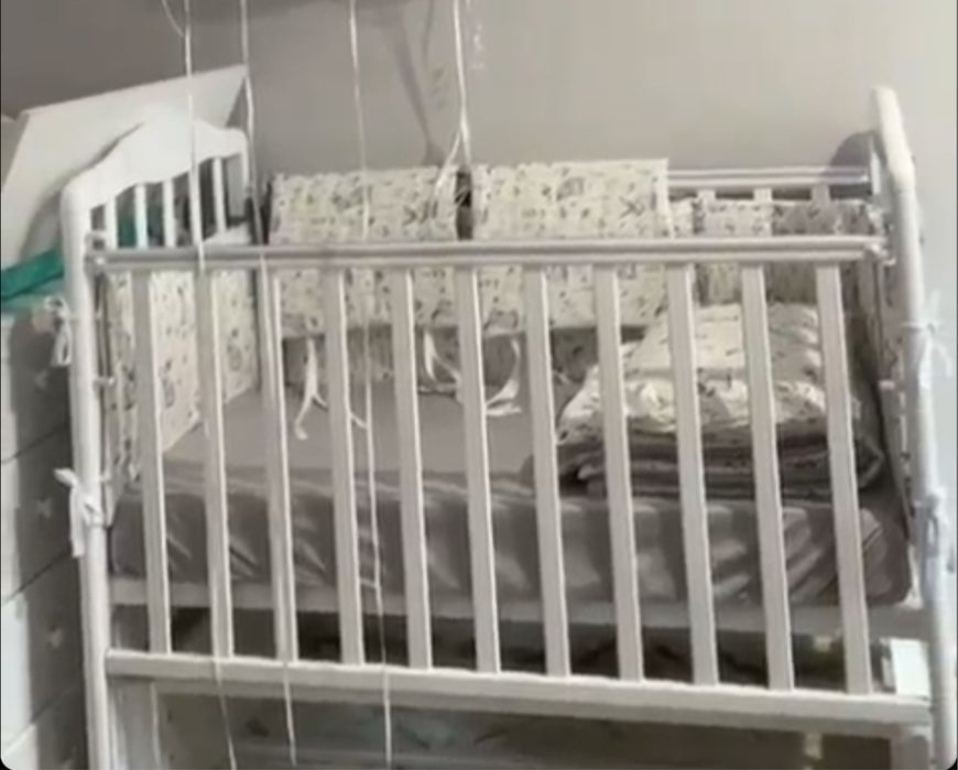 Продам детскую кроватку