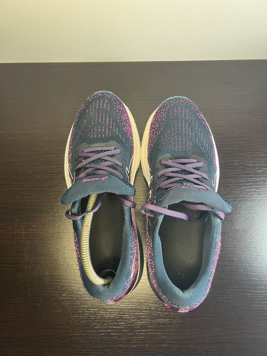 Asics GT-2000 9 - оригинални маратонки. EU40,5