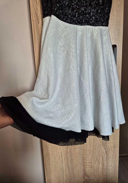 Дамска официална рокля