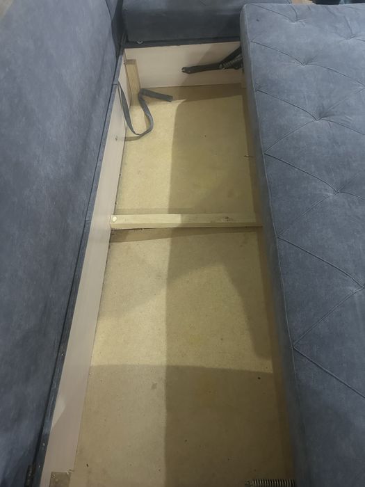 Продам диван 4 метра