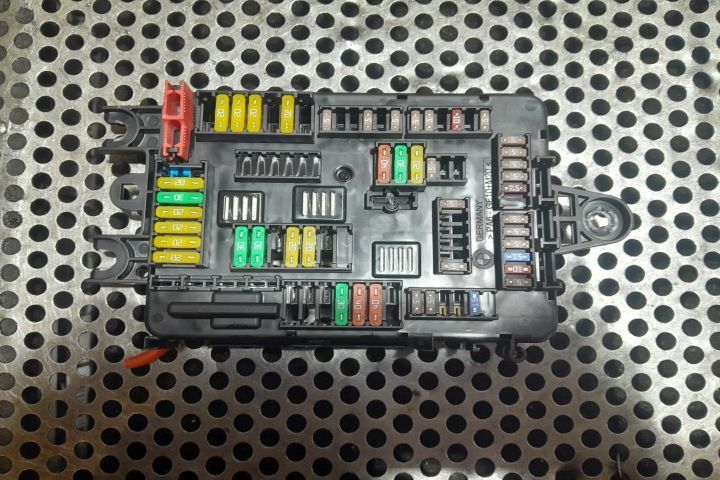 Panou sigurante bord 9389070 9389070 BMW Seria 1 F20/F21 [facelift] [