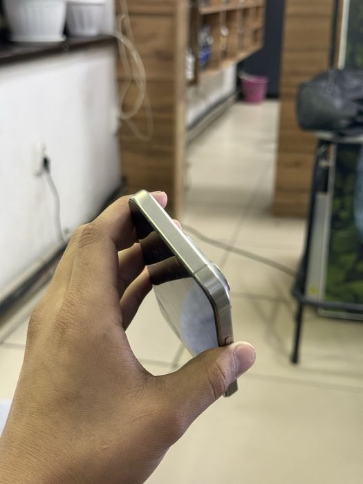 iphone 15 pro в хорошом состояний